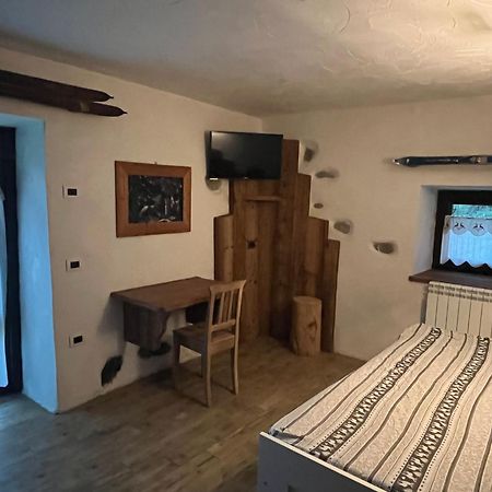 La Locanda Delle Pulci Bio Welness Mezzana  Kültér fotó