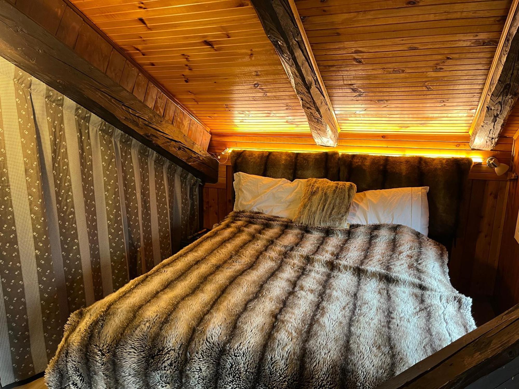La Locanda Delle Pulci Bio Welness Mezzana  Kültér fotó