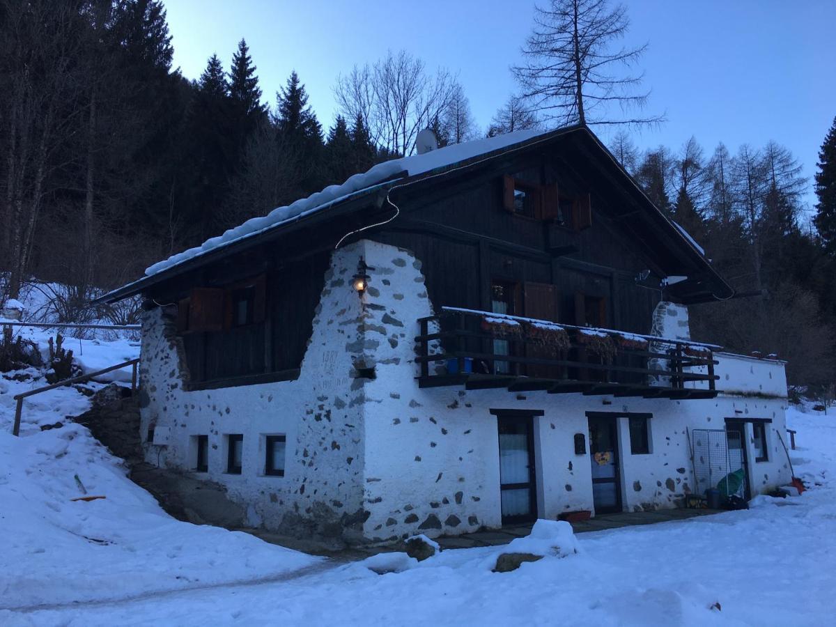 La Locanda Delle Pulci Bio Welness Mezzana  Kültér fotó